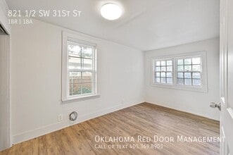 821 1/2 SW 31St St in Oklahoma City, OK - Building Photo - Building Photo