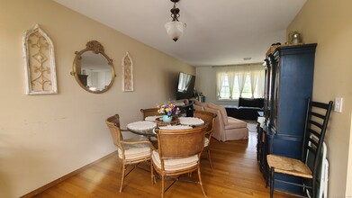 19 Cornell Rd in New Milford, CT - Building Photo - Building Photo