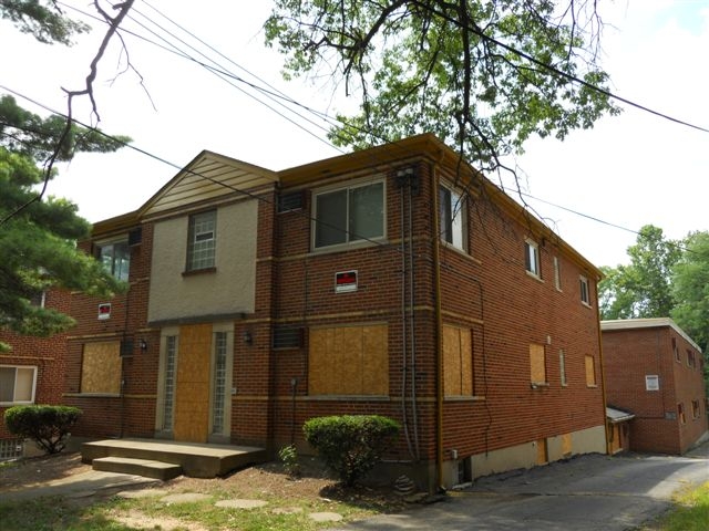 5435 Lester Rd in Cincinnati, OH - Building Photo