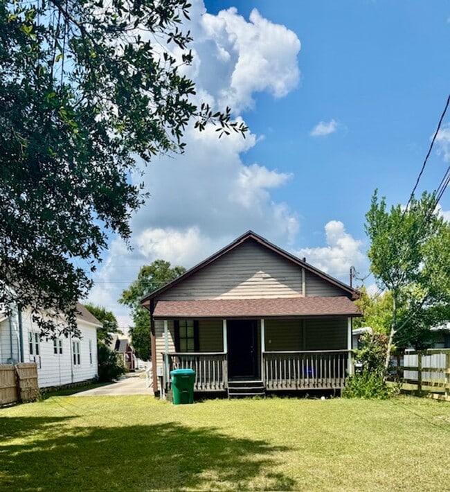 1916 24th Ave in Gulfport, MS - Building Photo - Building Photo