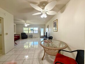 62 Norwich C in West Palm Beach, FL - Building Photo - Building Photo