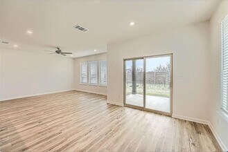 20602 Haygrazer Wy in Pflugerville, TX - Building Photo - Building Photo