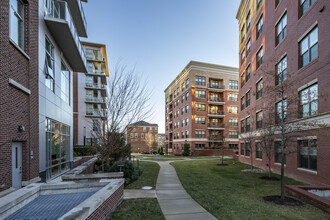 The Providence Fairfax in Fairfax, VA - Building Photo - Building Photo