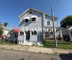 717 Wyoming St in Dayton, OH - Building Photo