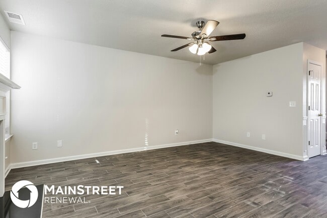 5755 Blacktop Ct in Fairburn, GA - Building Photo - Building Photo