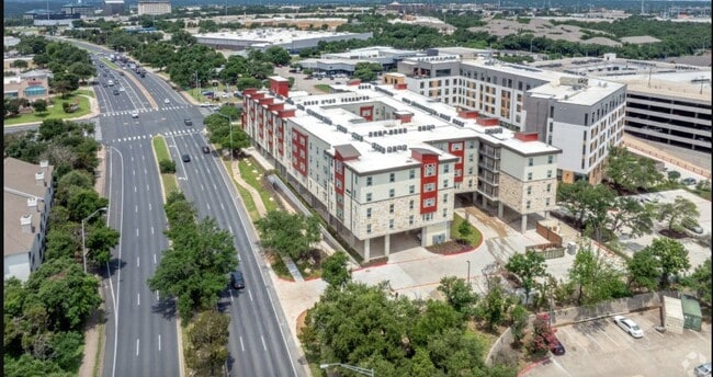 10010 N Capital of Texas Hwy in Austin, TX - Building Photo - Building Photo