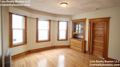 96 Conwell Ave in Somerville, MA - Building Photo - Building Photo