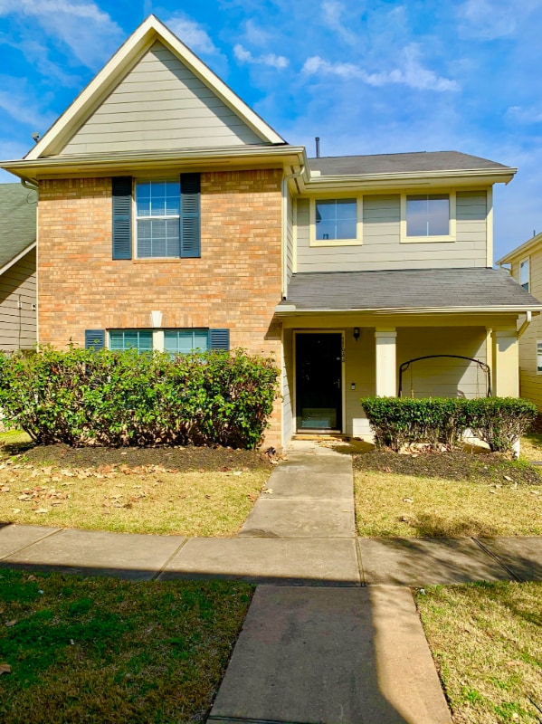 property at 11944 Chanteloup Dr
