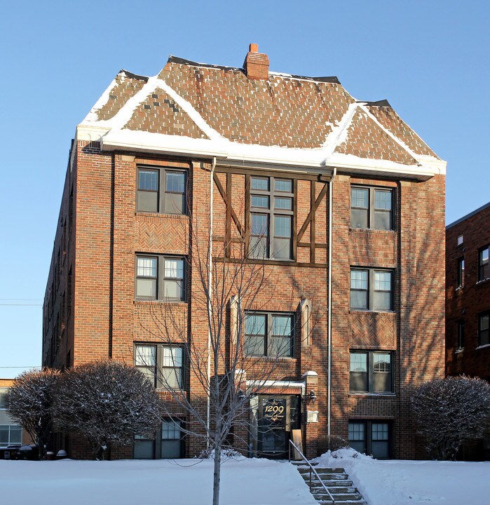 Grand Heritage Apartments in St. Paul, MN - Building Photo