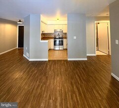 416 Walden Cir in Trenton, NJ - Foto de edificio - Building Photo