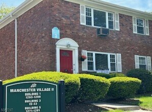 15A Atherton Ct in Wayne, NJ - Building Photo - Building Photo