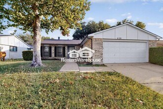 4104 Bristlecone Ln in Fort Worth, TX - Foto de edificio - Building Photo