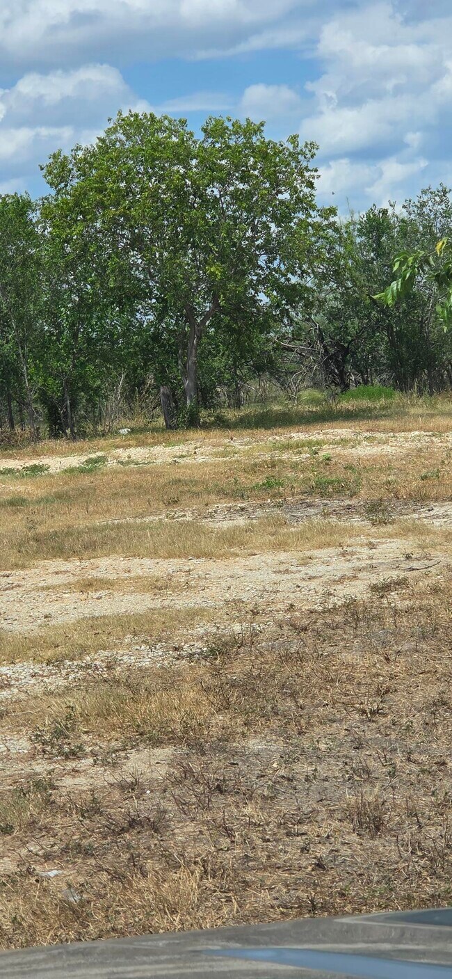 8279 Green Valley Rd in Marion, TX - Building Photo - Building Photo