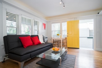 205 Horizon Ave in Los Angeles, CA - Building Photo - Building Photo
