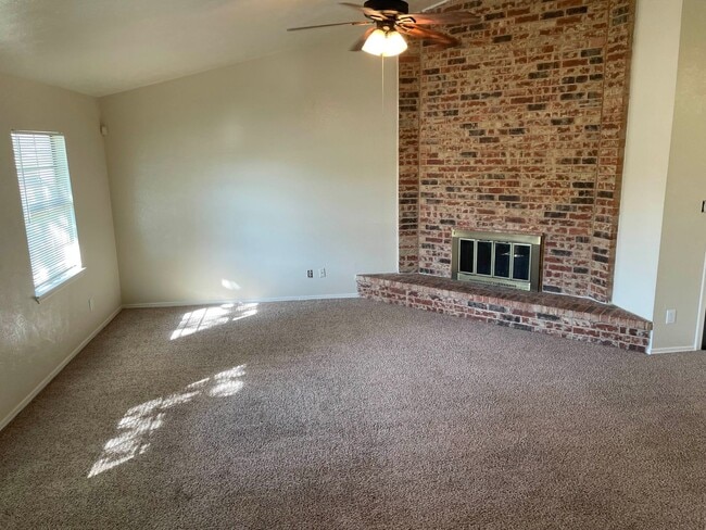 5608 Turner St in The Colony, TX - Building Photo - Building Photo