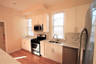3318 N Albany Ave in Chicago, IL - Building Photo - Building Photo