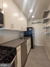 210 Locust St in Philadelphia, PA - Foto de edificio - Building Photo