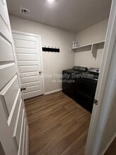 14224 Trickling Wy in Yukon, OK - Building Photo - Building Photo