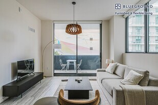 452 NE 31st St in Miami, FL - Building Photo