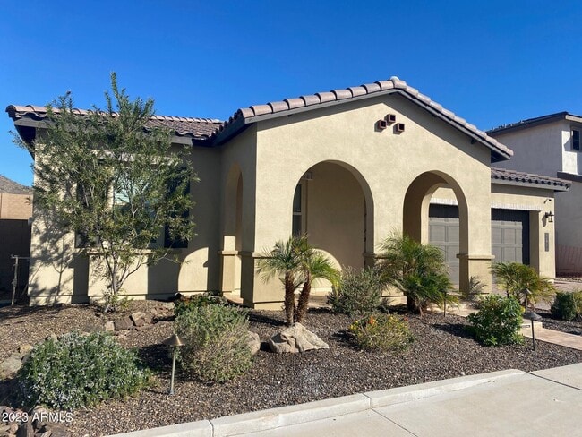 7218 W Pinnacle Vista Dr