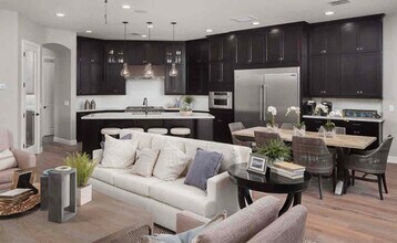 4254 E Valencia Dr in Phoenix, AZ - Foto de edificio - Building Photo