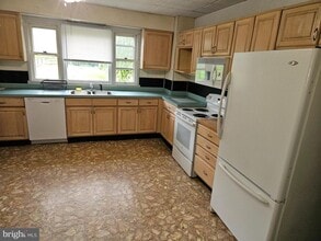 257 W Rowe St in Tamaqua, PA - Building Photo - Building Photo