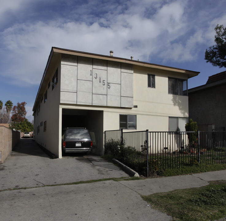 13155 Vanowen St in North Hollywood, CA - Building Photo