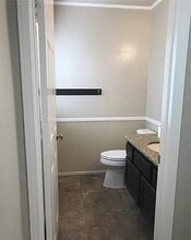 42 Oxford in Irvine, CA - Building Photo - Building Photo