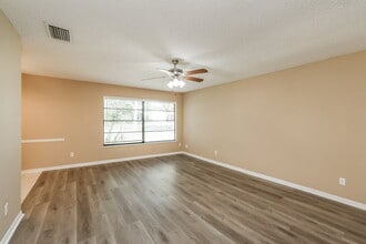 167 NE Twylite Terrace in Port St. Lucie, FL - Building Photo - Building Photo