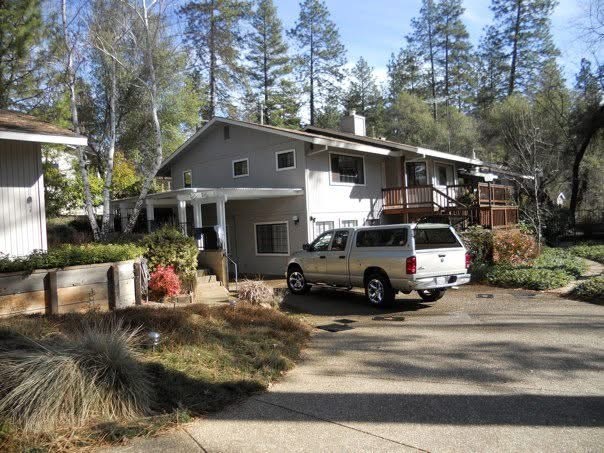 20655 Placer Hills Rd in Colfax, CA - Building Photo