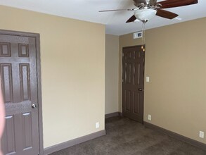 1631 J St in Lincoln, NE - Building Photo - Building Photo