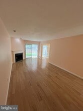 7 Sage Dr in Lumberton, NJ - Foto de edificio - Building Photo