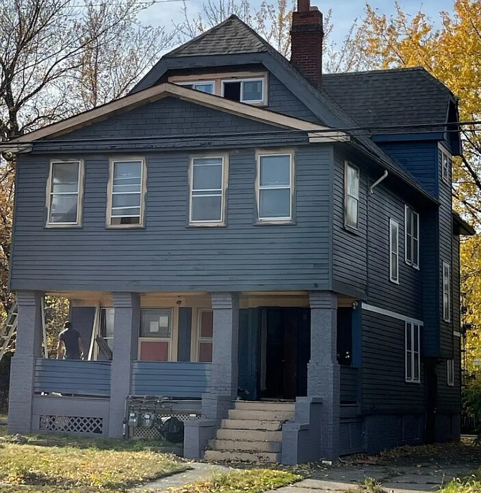 424 E 149th St-Unit -B in Cleveland, OH - Building Photo