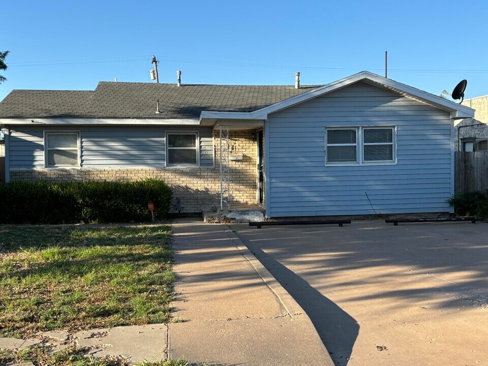 508 12th St in Levelland, TX - Building Photo