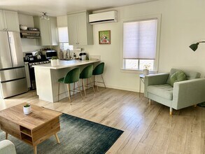 3120 1/2 Madera Ave in Los Angeles, CA - Building Photo - Building Photo