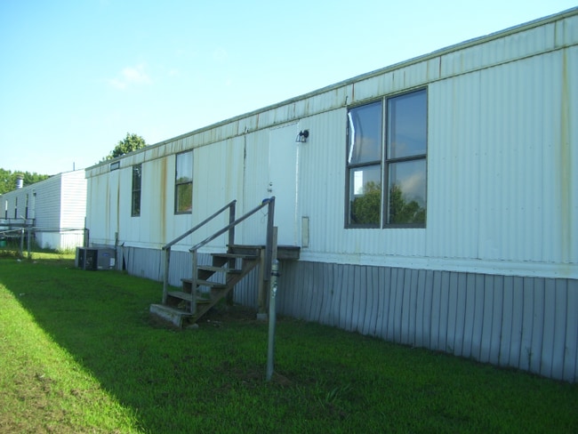 110 Missoula Rd in New Market, AL - Building Photo - Building Photo