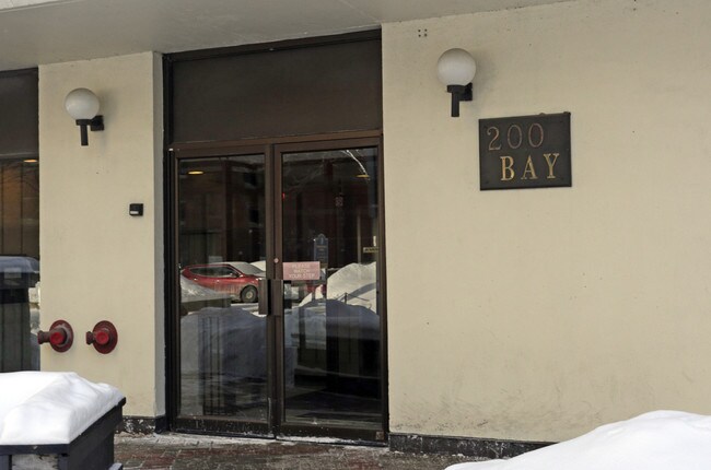 200 Bay St in Ottawa, ON - Building Photo - Building Photo