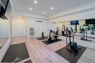 Petty in Portland, OR - Foto de edificio - Building Photo