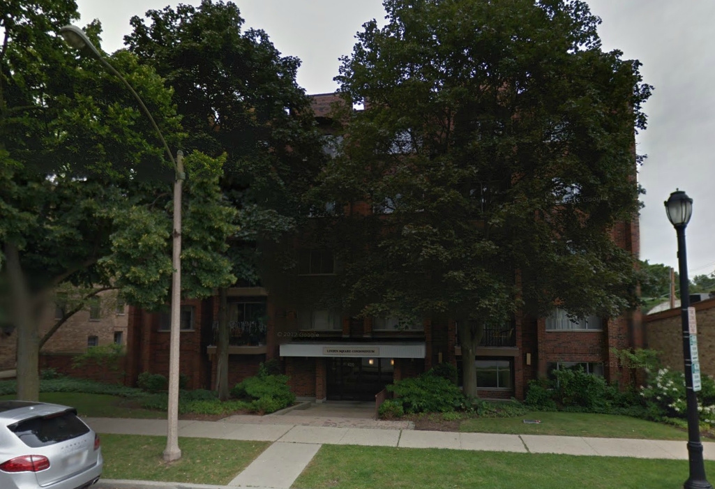 424 Linden Ave in Wilmette, IL - Building Photo