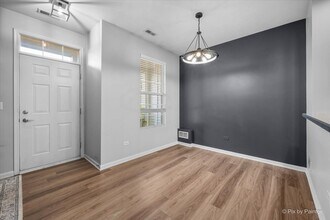 509 Lakeside Ct in Round Lake Beach, IL - Building Photo - Building Photo