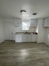 5102 Myrtlewood St in Houston, TX - Building Photo - Building Photo