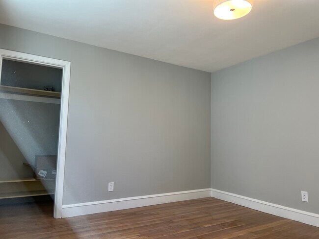 84 Tyndall Ave in Providence, RI - Building Photo - Building Photo