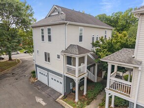1036 W 1st St in Charlotte, NC - Building Photo - Building Photo