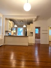 300 Eckford St, Unit #1 in Brooklyn, NY - Foto de edificio - Building Photo