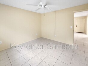 2411 8th St in Sarasota, FL - Building Photo - Building Photo