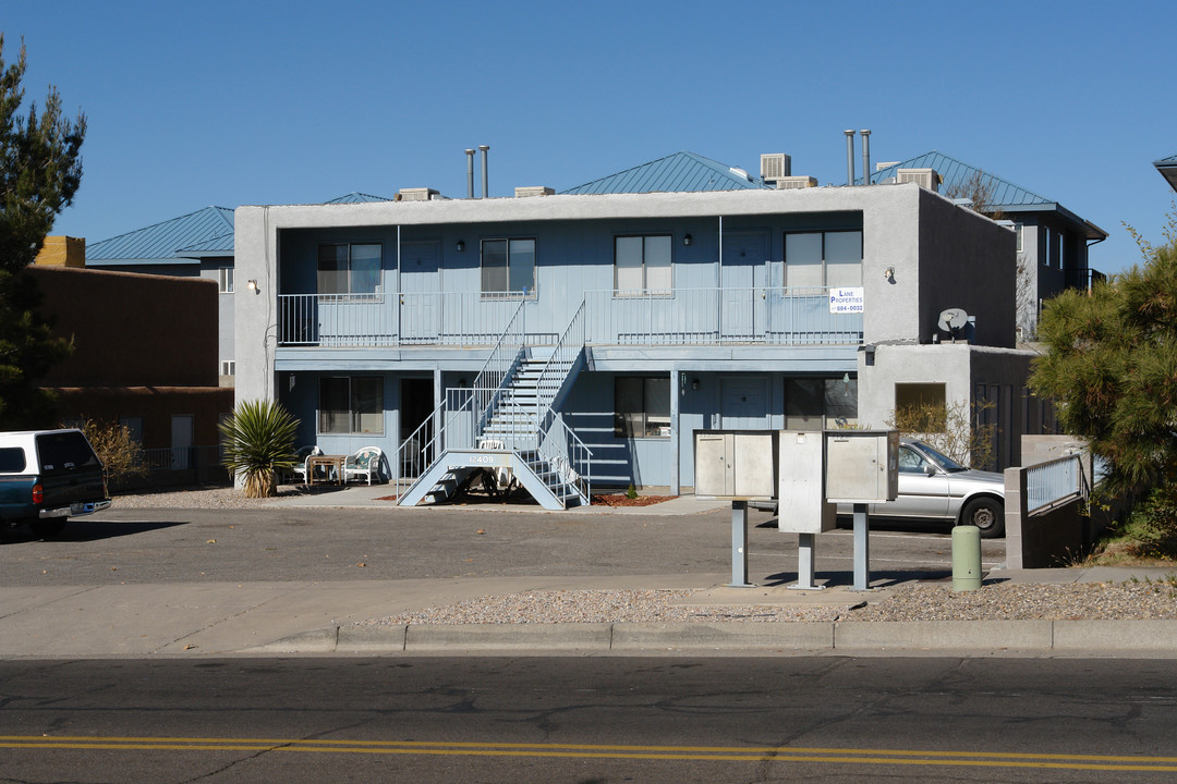 12409 Manitoba NE in Albuquerque, NM - Foto de edificio