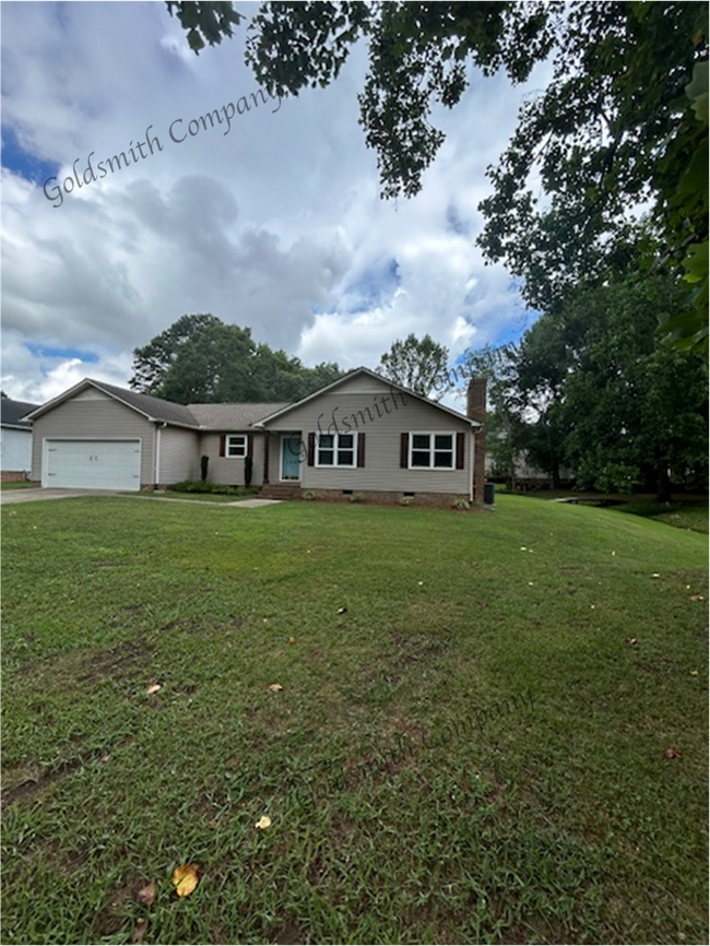 106 Saddletree Pl