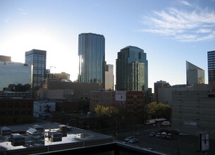 10303 105 St NW in Edmonton, AB - Building Photo - Building Photo