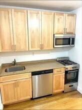858 Tenth Avenue in New York, NY - Building Photo - Building Photo