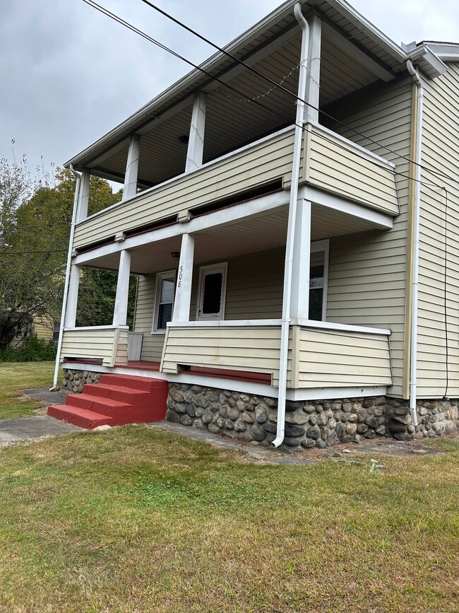 property at 508 S Main St